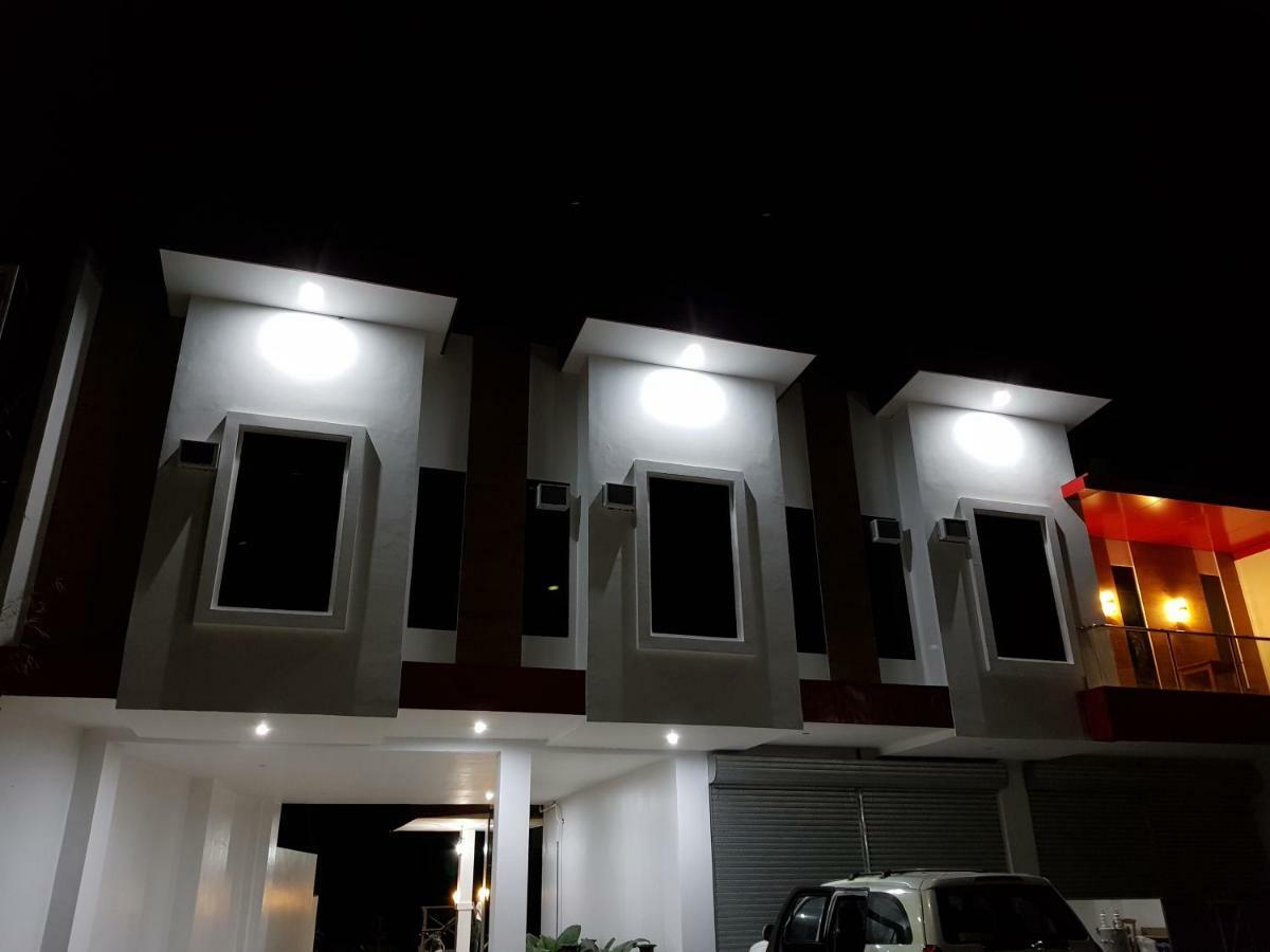B&S Orchids Suites Hotel Dipolog Exterior photo